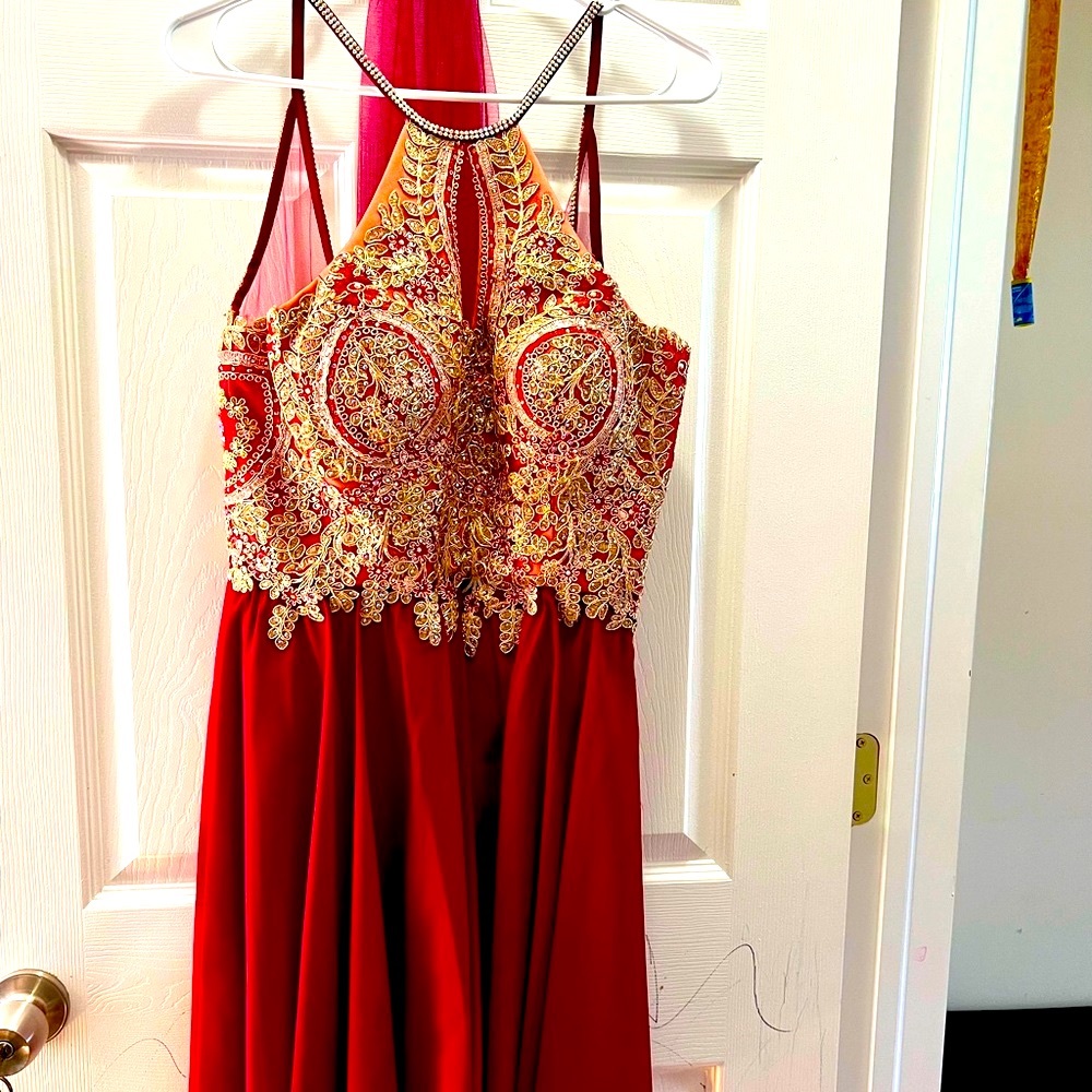 Narianna Sexy red dress